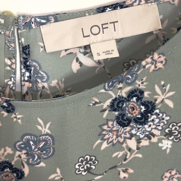 Loft Floral Blouse - Picture 3 of 6